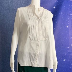 BCBG MaxAzria white tuxedo button blouse